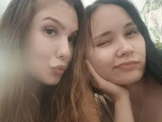 Free cam LisaAndSofa